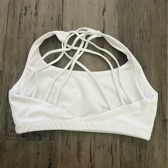 Onzie Chic Sports Bra White Size Small - Picture 2 of 3